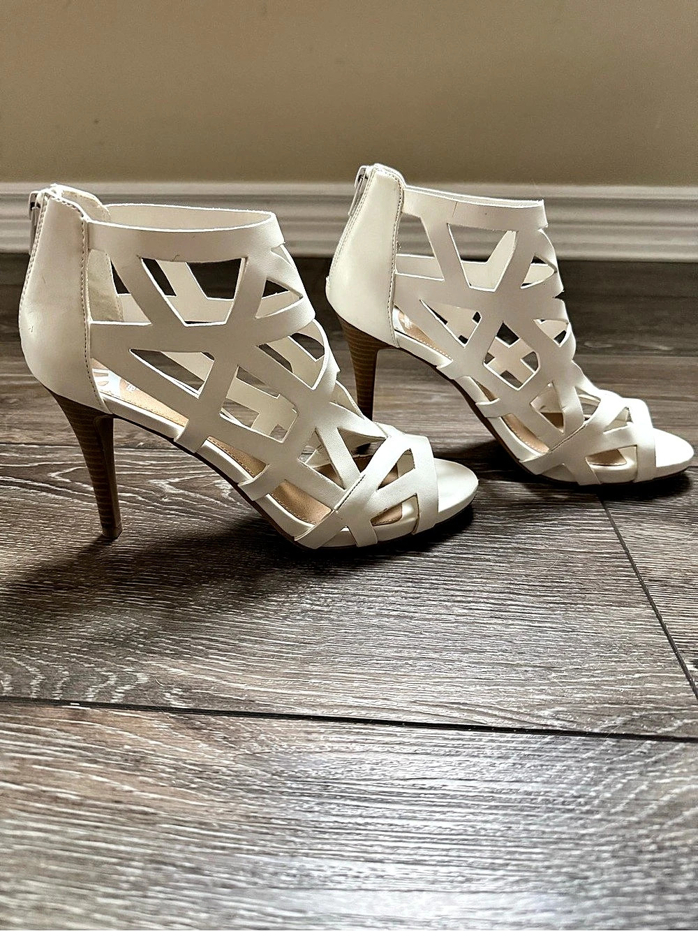Fergalicious White Cage Heels US 8.5